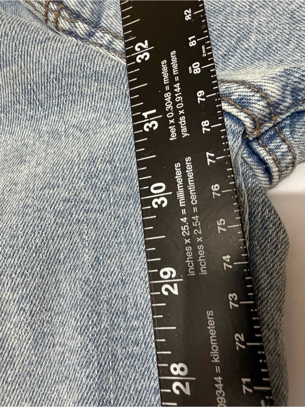 Hudson Light Wash wide  Leg Jeans - Picture 10 of 12